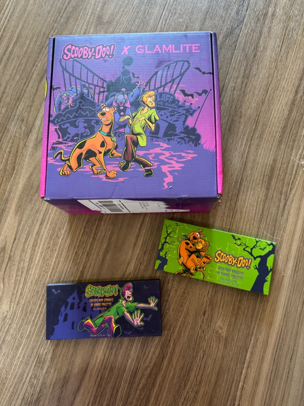 Glamlite scooby doo pallets and PR box